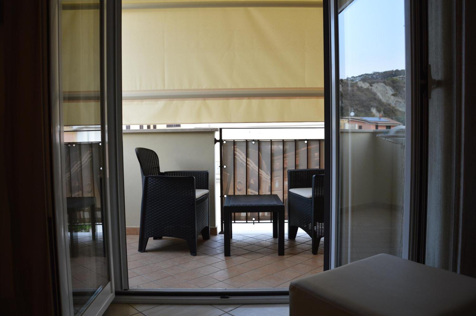B&B E Casa Vacanza Al Castello Roccella Ionica Extérieur photo