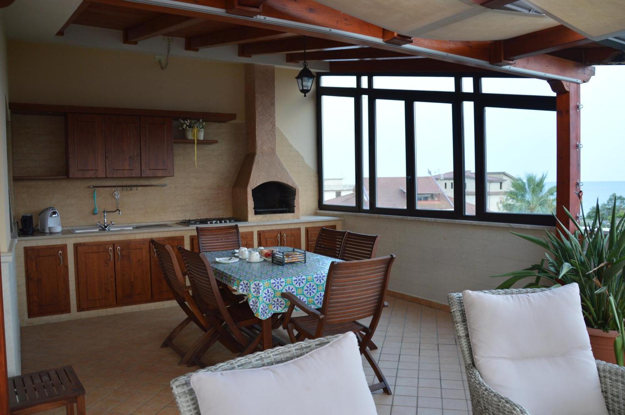 B&B E Casa Vacanza Al Castello Roccella Ionica Extérieur photo