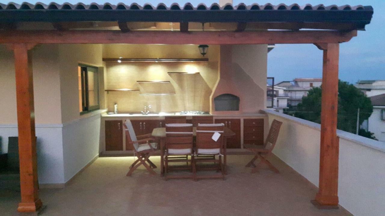 B&B E Casa Vacanza Al Castello Roccella Ionica Extérieur photo